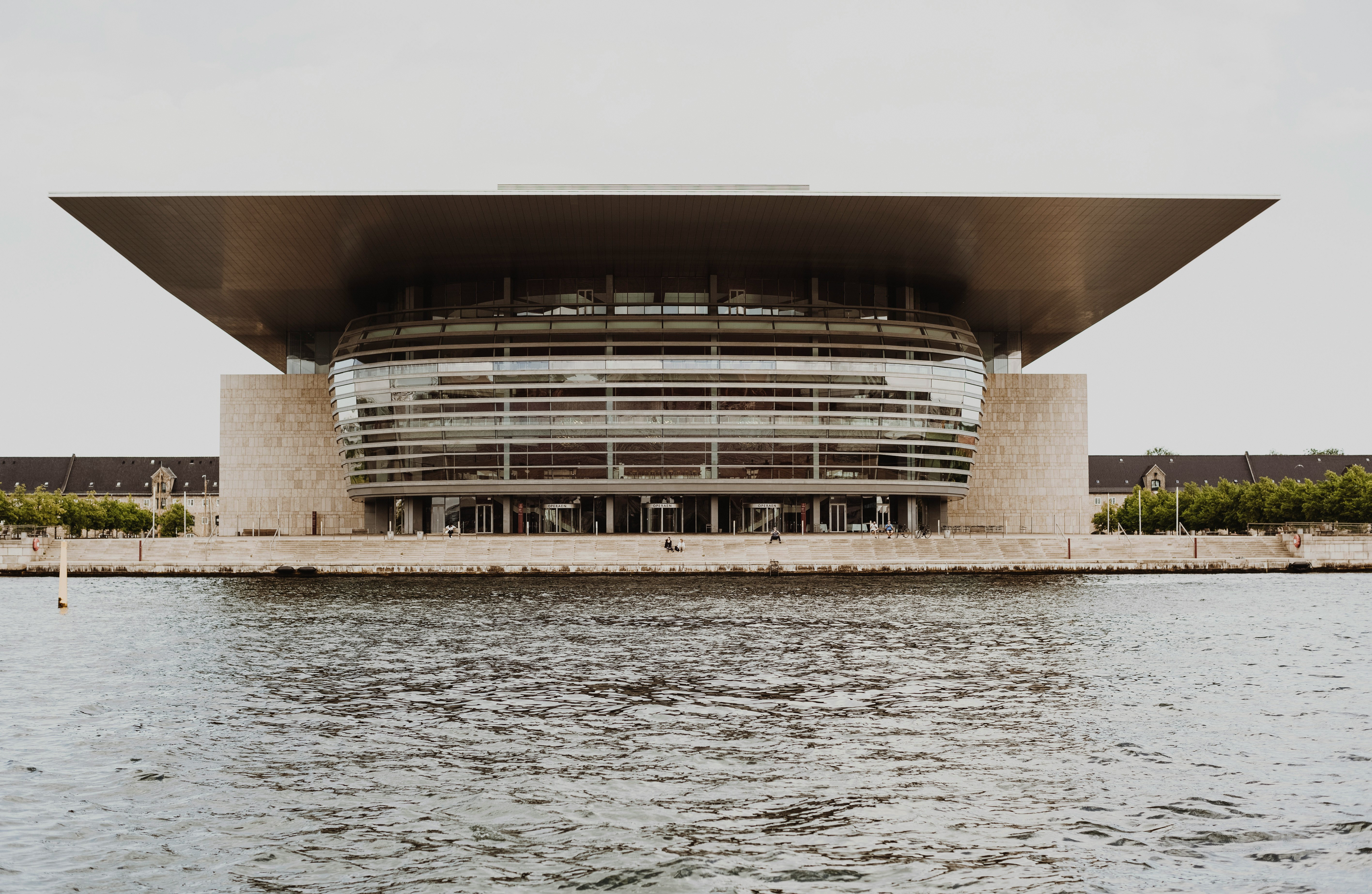 markus-spiske-XHKezQKb43c-unsplash